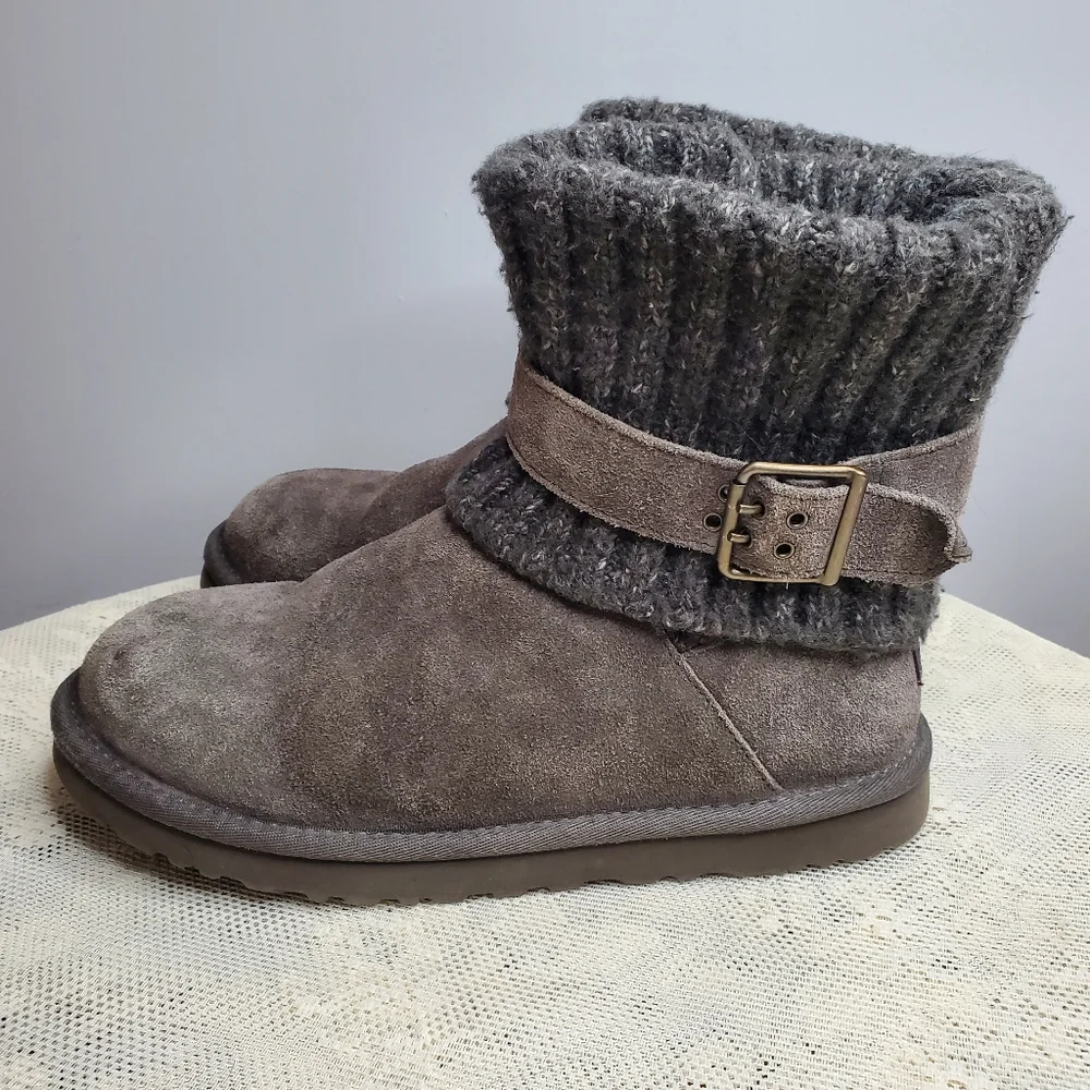 UGG Cambridge Suede Sweater Knit Grey Boots Buckles Size 8 - Picture 4 of 10